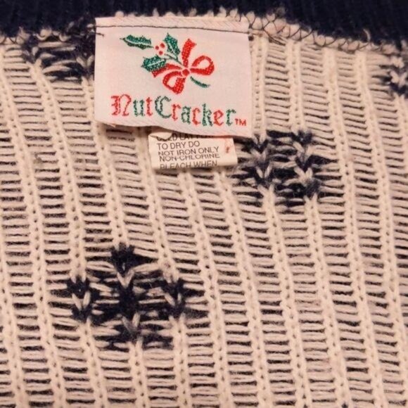 Nutcracker Christmas Sweater Cardigan Women's Button down size M - Picture 11 of 13